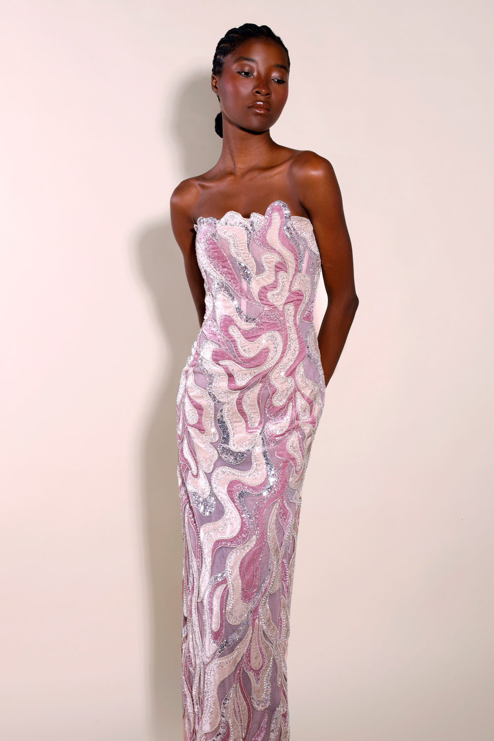 Sélyna Embroidered Velvet Gown