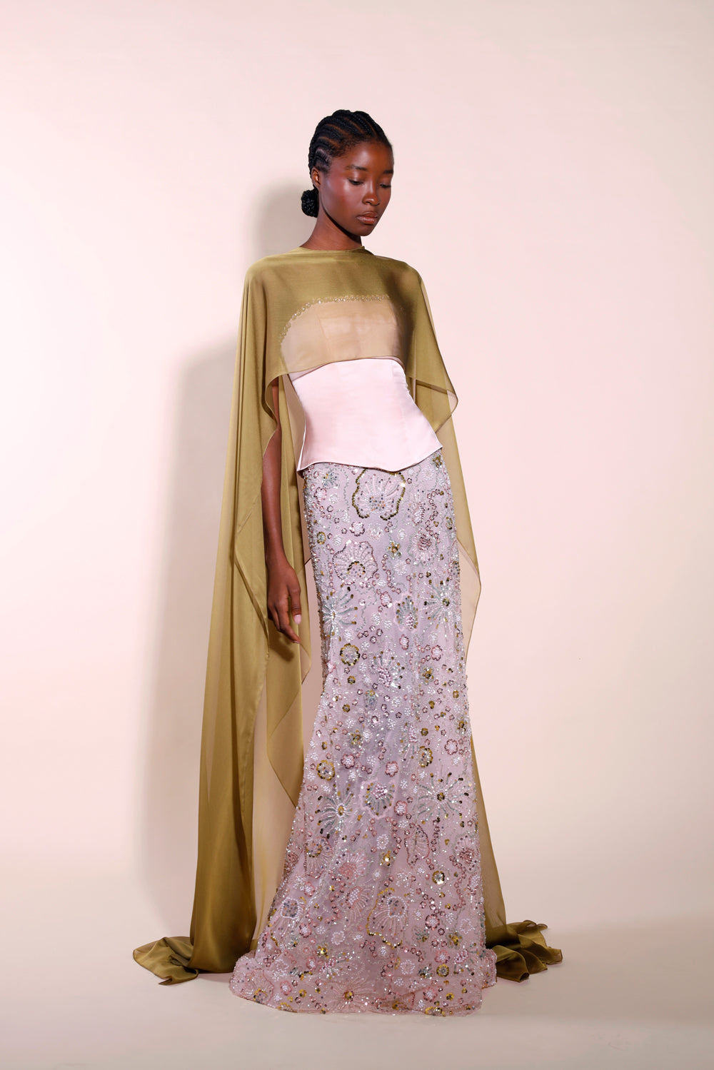 Dione Embroidered Set